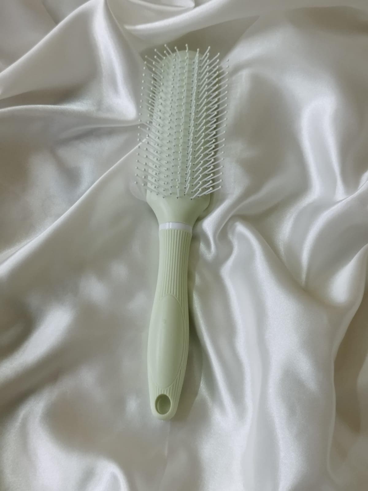 Joyify Professional Styling Comb, Mint Green, Ergonomic Handle, Wide-Tooth Design for Hair Detangling and Styling